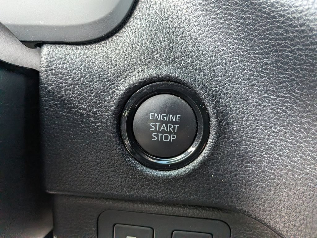 Used 2026 Toyota Tundra SR5 w/ SR5 Convenience Package AWD/4WD image 18