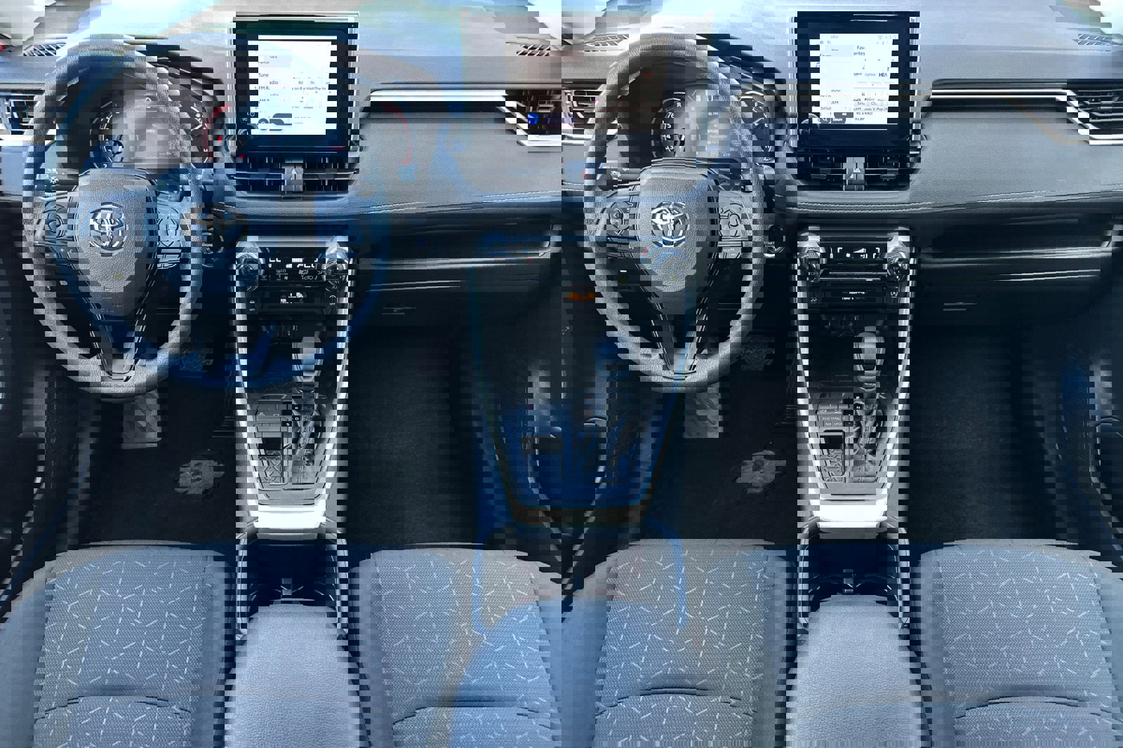 Used 2023 Toyota RAV4 XLE image 11