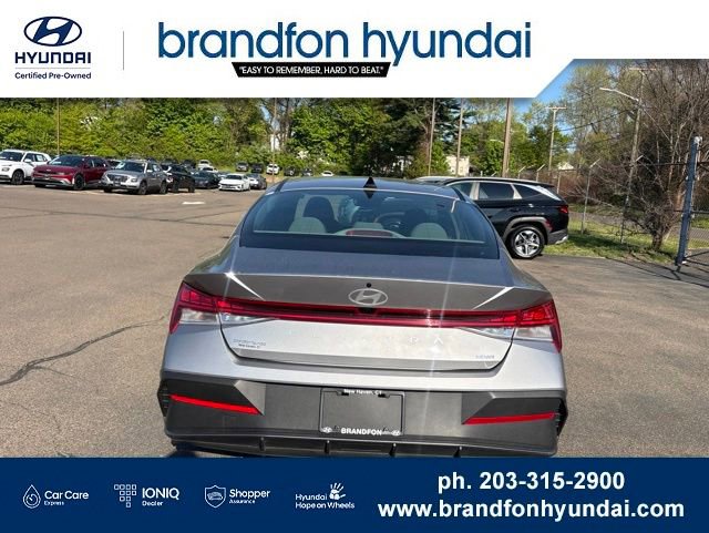 Certified 2026 Hyundai Elantra Hybrid FWD image 5