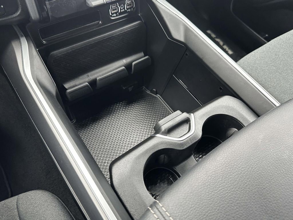 Used 2023 RAM 1500 Big Horn image 31