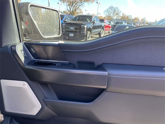 New 2025 Ford F150 Lariat w/ Equipment Group 502A High image 30