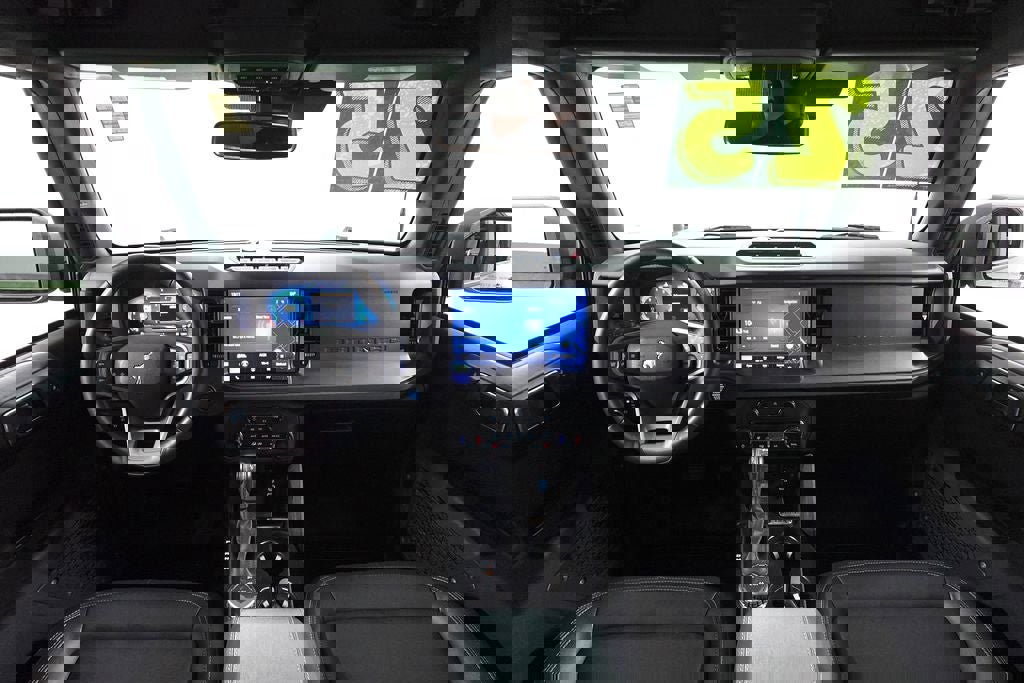 Certified 2025 Ford Bronco Badlands image 7