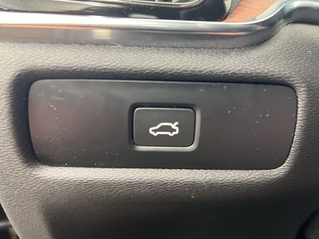 Used 2023 Volvo S60 B5 Plus w/ Climate Package AWD/4WD image 19