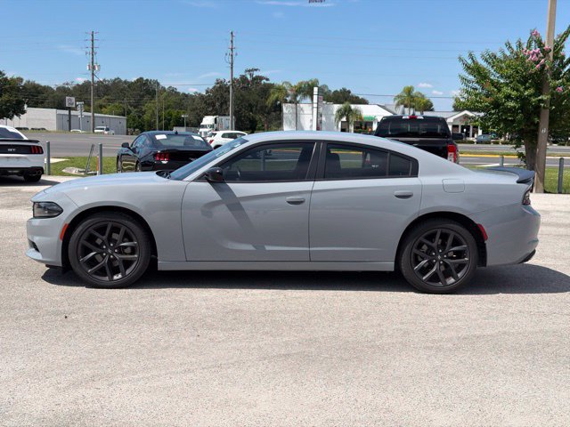 Used 2022 Dodge Charger SXT w/ Blacktop Package RWD image 2
