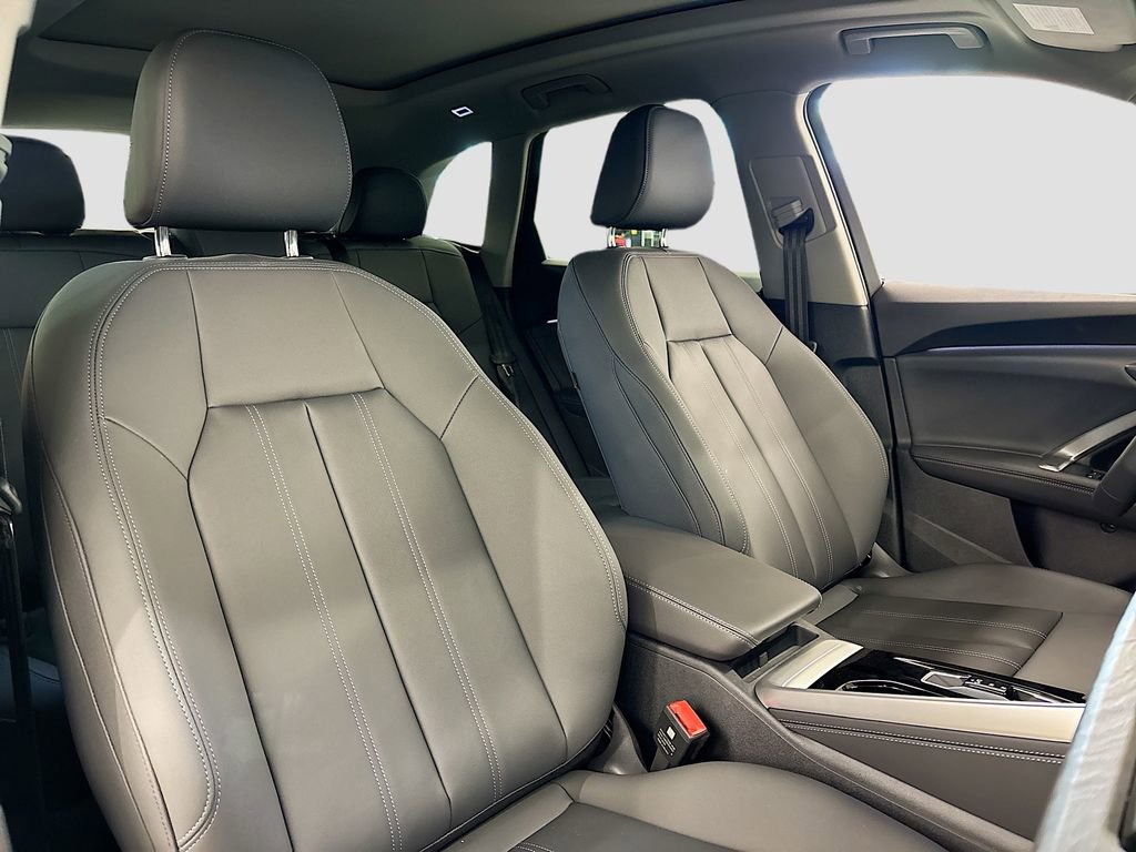 New 2025 Audi Q5 2.0T Premium Plus image 15
