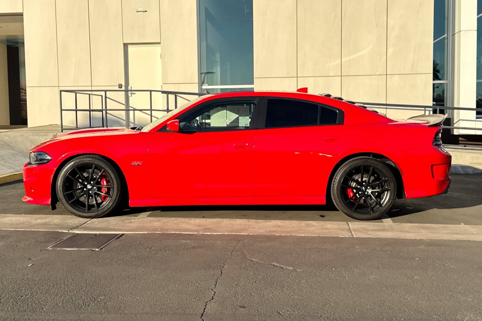 Used 2022 Dodge Charger Scat Pack w/ Dynamics Package image 6