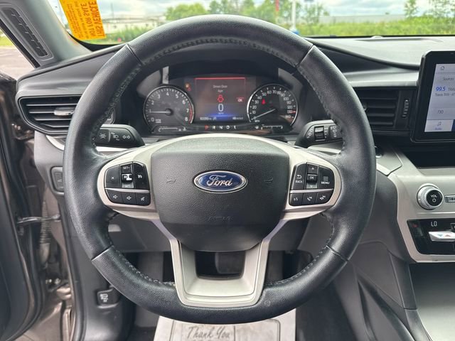 Used 2021 Ford Explorer XLT image 14