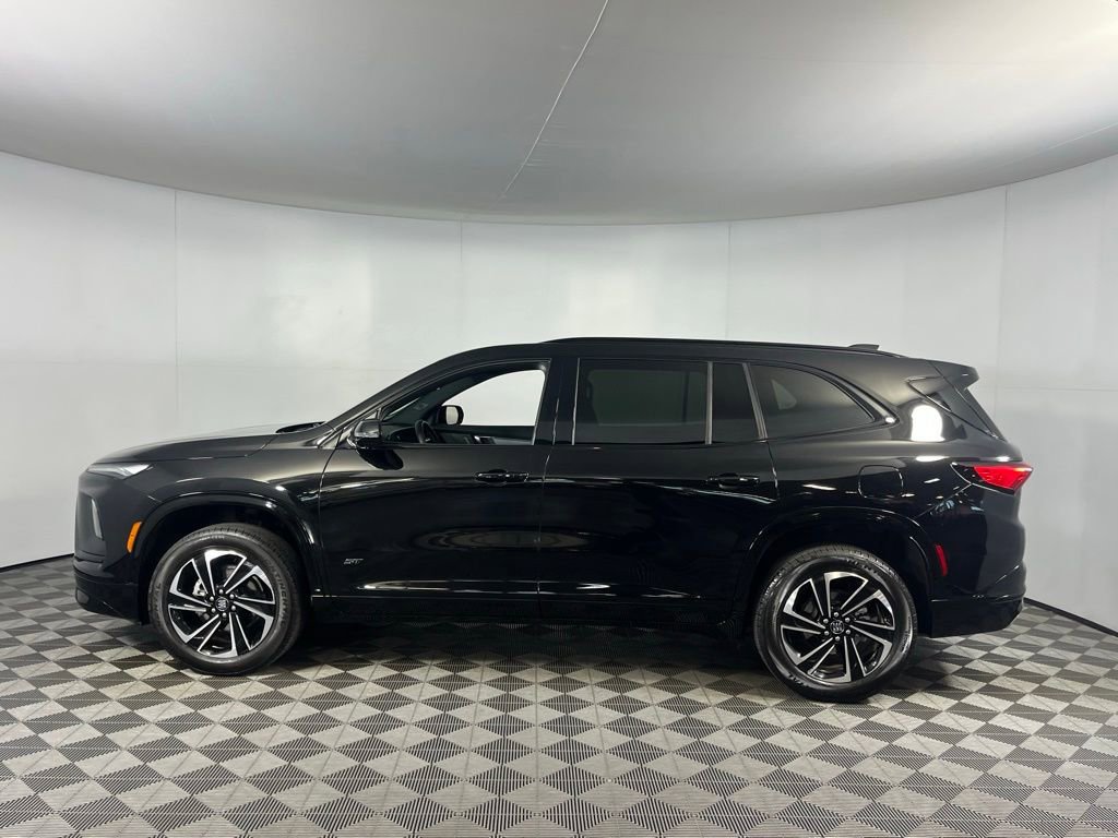 Used 2025 Buick Enclave Sport Touring image 9
