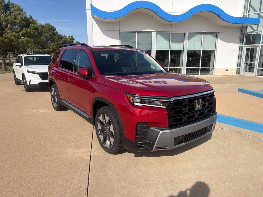 New 2026 Honda Pilot Touring image 2