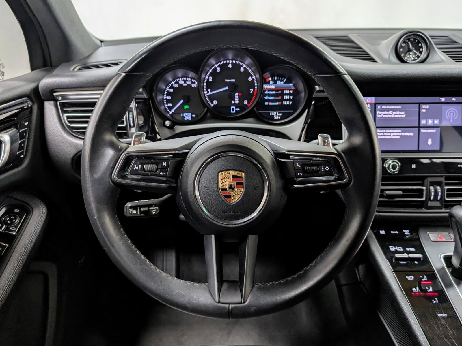 Used 2024 Porsche Macan AWD/4WD image 30