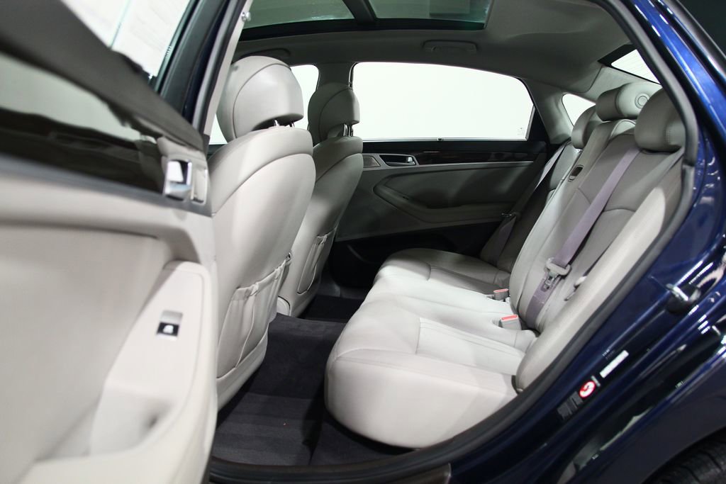 Used 2018 Genesis G80 3.8 w/ Option Group 02 image 28