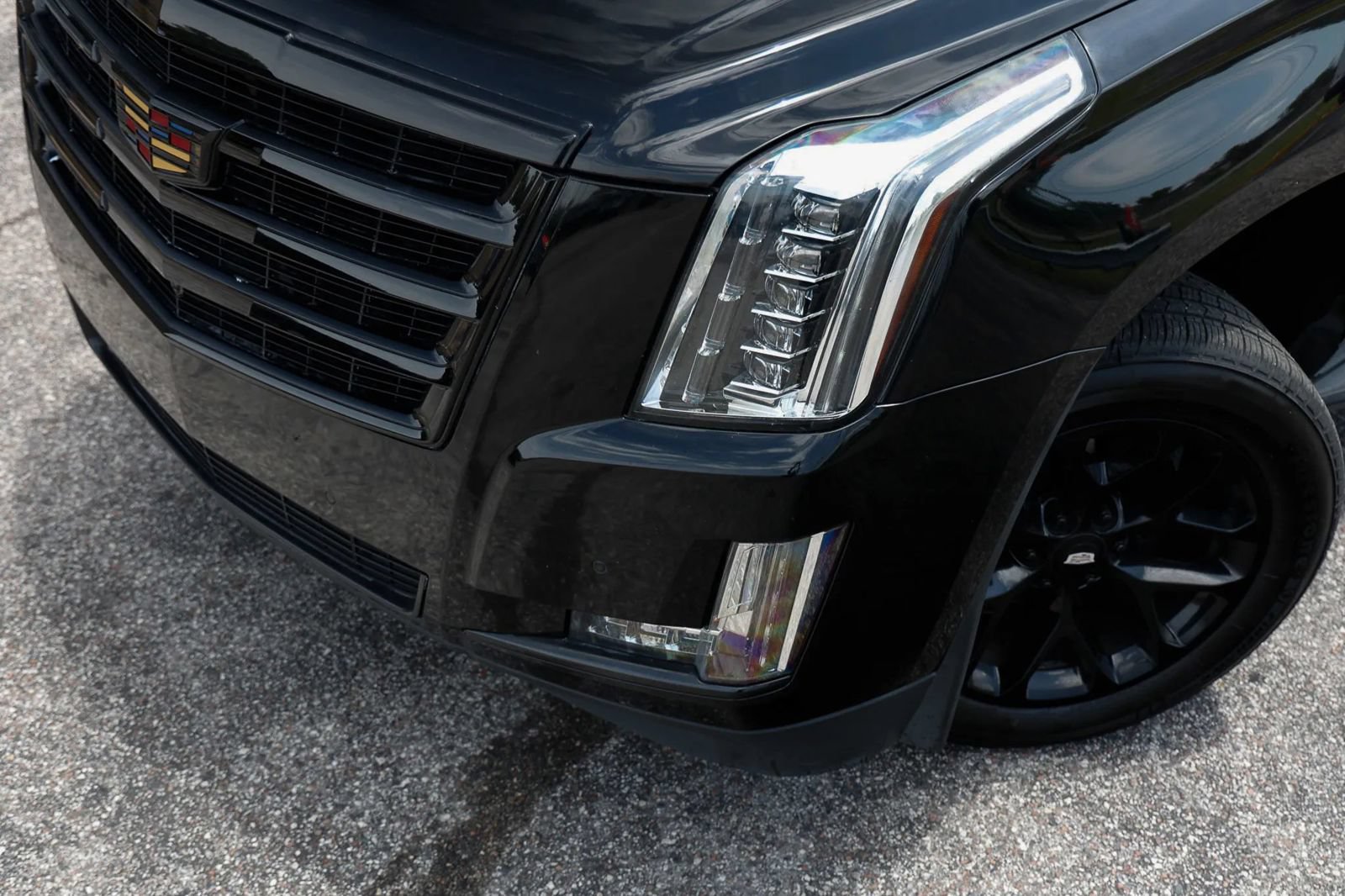 Used 2016 Cadillac Escalade 2WD image 26