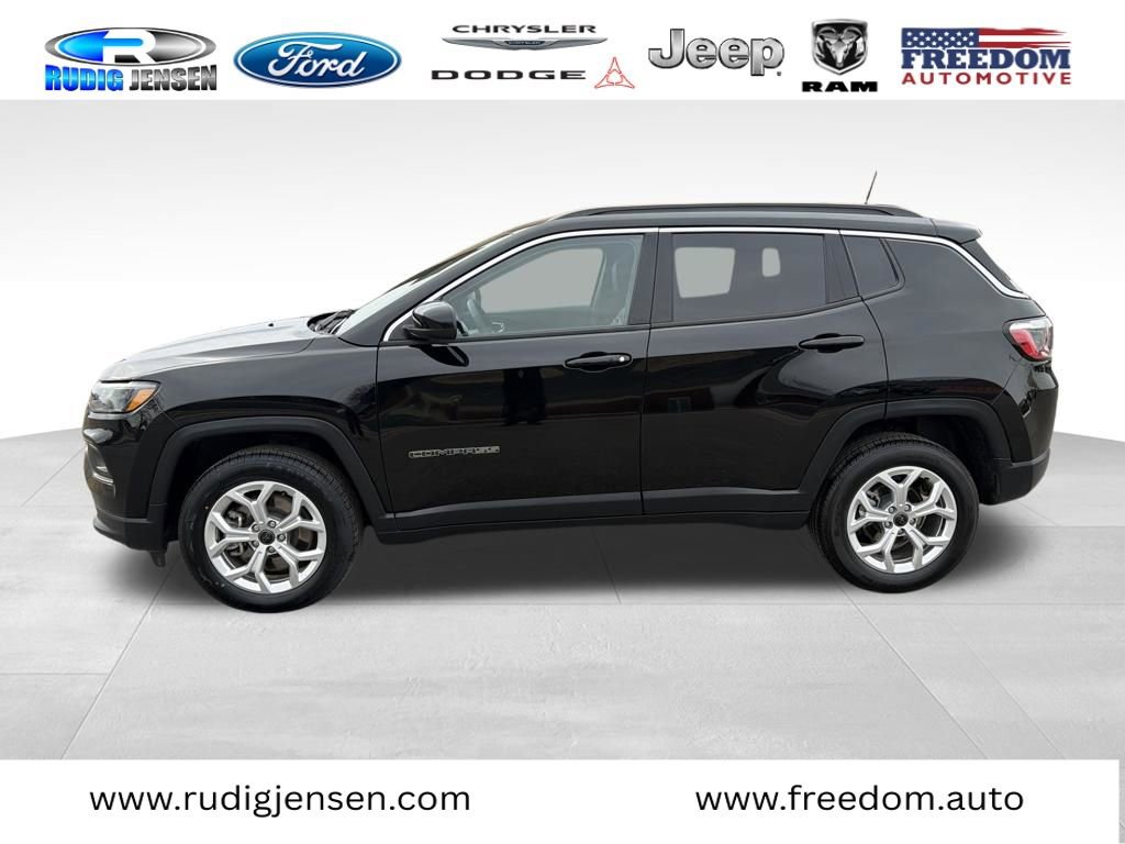 Used 2025 Jeep Compass Latitude w/ Sun & Sound Group video 2