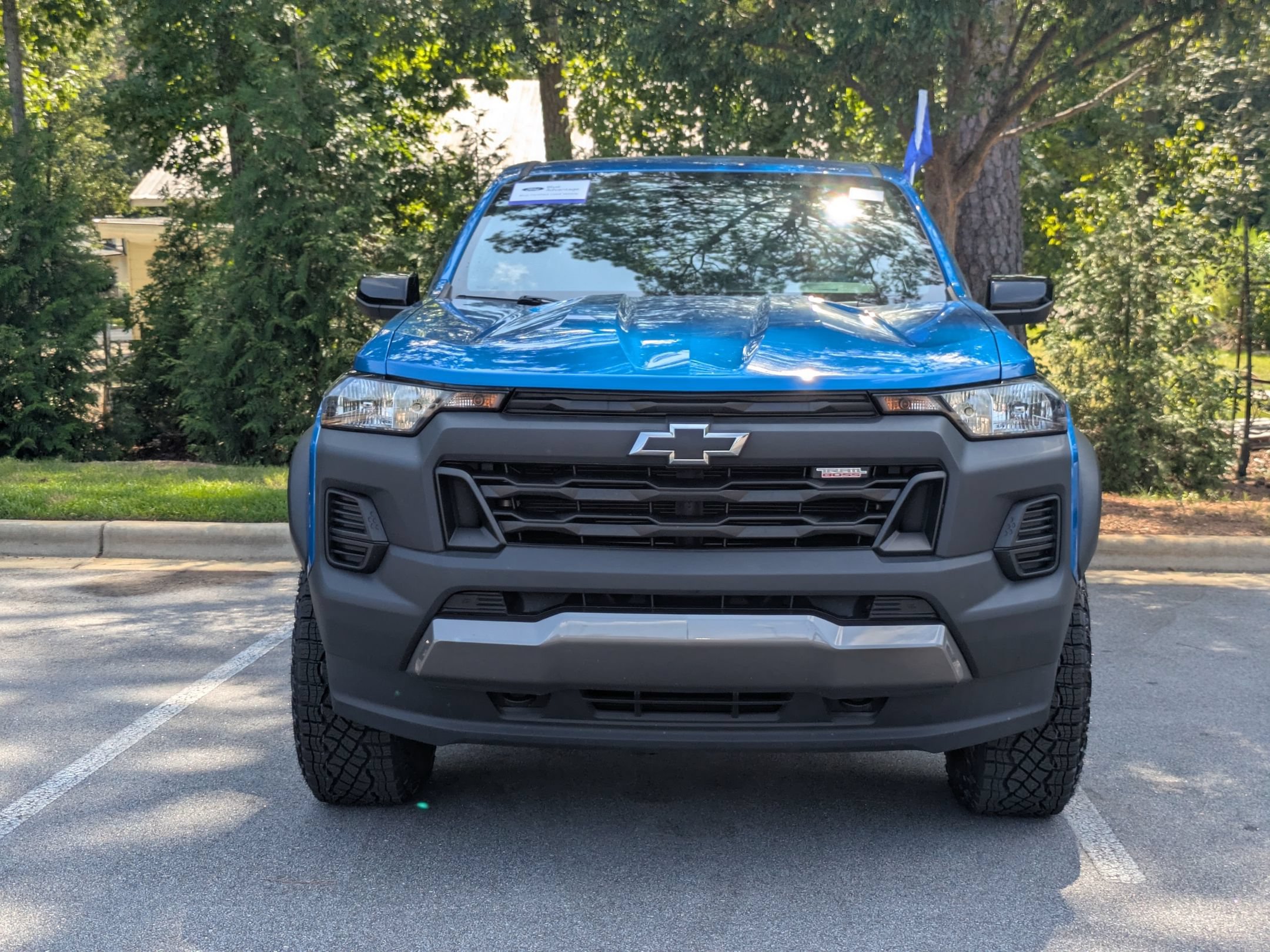 Used 2023 Chevrolet Colorado Trail Boss w/ Advanced Trailering Package AWD/4WD image 7