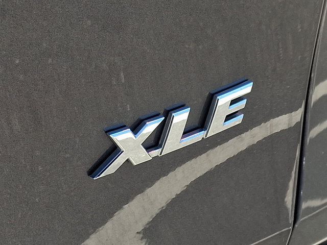 Used 2024 Toyota RAV4 XLE w/ Convenience Package FWD image 31
