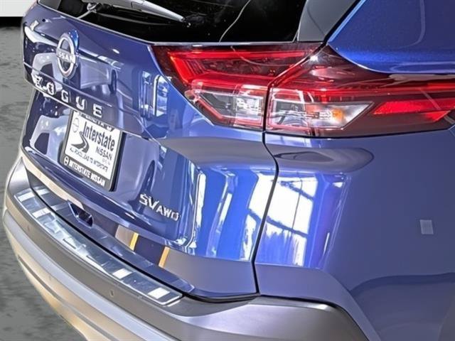 Used 2023 Nissan Rogue SV AWD/4WD image 14