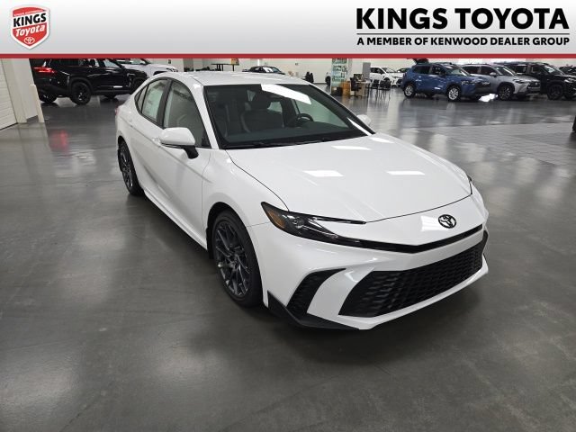 New 2026 Toyota Camry SE FWD image 1
