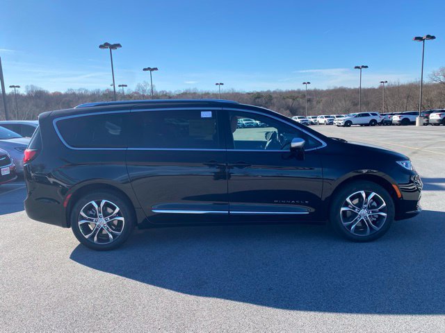 New 2026 Chrysler Pacifica Pinnacle AWD/4WD image 8