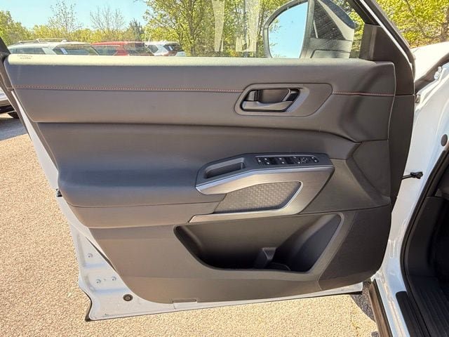 New 2026 Nissan Pathfinder Rock Creek AWD/4WD image 11