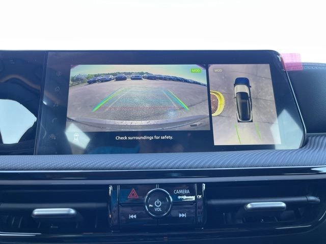 New 2025 Nissan Kicks SR image 21