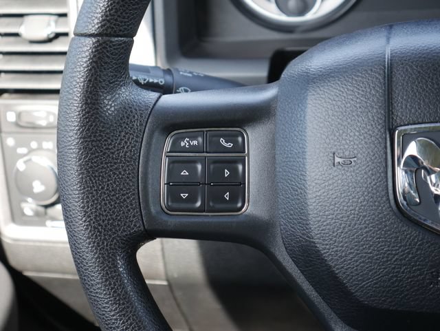 Used 2017 RAM 1500 Express AWD/4WD image 16