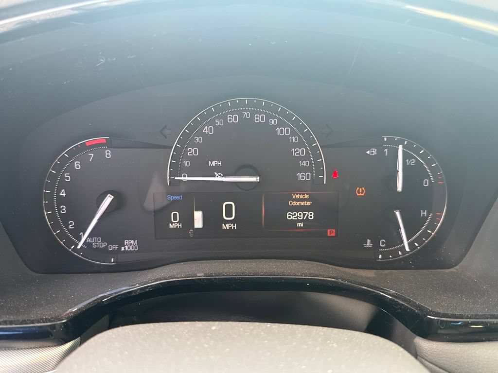 Used 2018 Cadillac XT5 Luxury w/ Driver Awareness Package FWD image 10