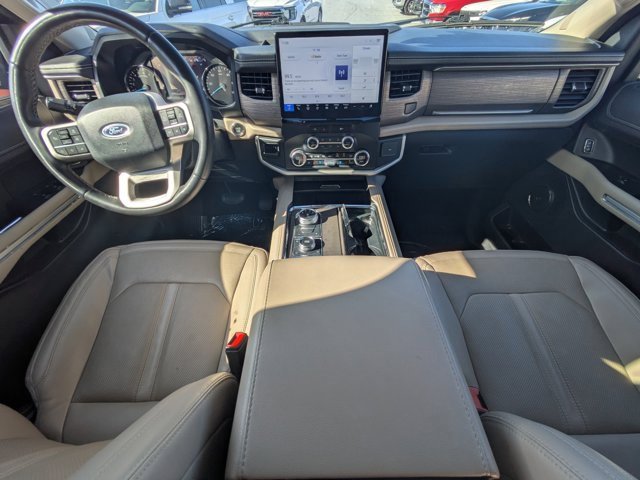 Used 2024 Ford Expedition Max Limited image 12