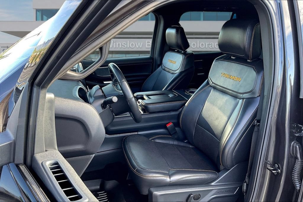 Used 2025 Ford Expedition Tremor AWD/4WD image 21