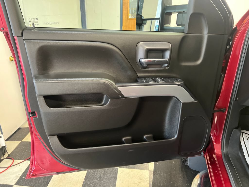 Used 2019 Chevrolet Silverado 2500 LT w/ All Star Edition AWD/4WD image 38