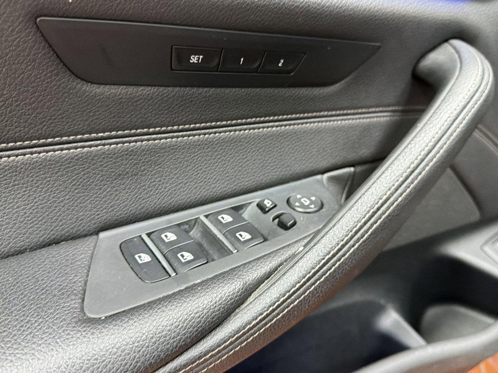 Used 2018 BMW 530i xDrive AWD/4WD image 19