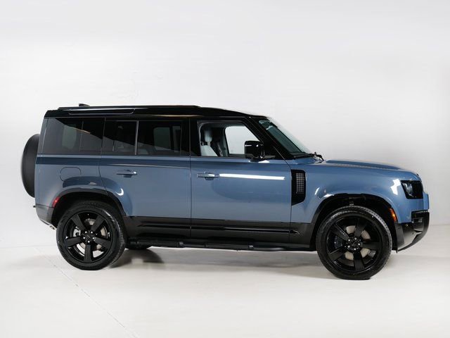 New 2026 Land Rover Defender 110 X-Dynamic SE AWD/4WD image 28