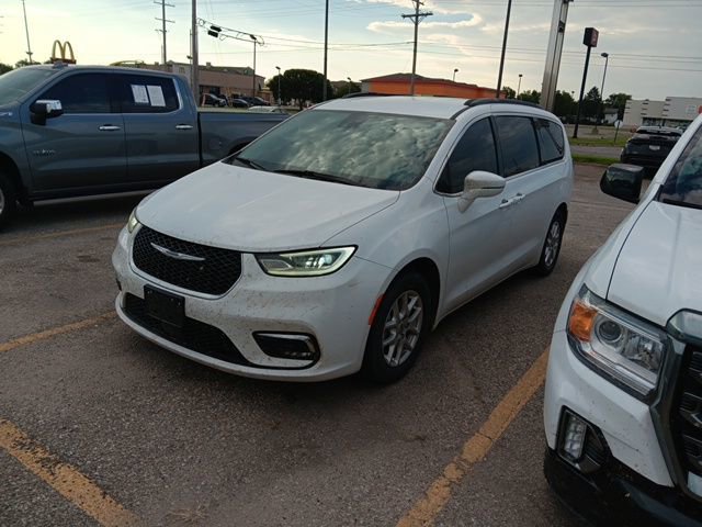 Used 2022 Chrysler Pacifica Touring-L