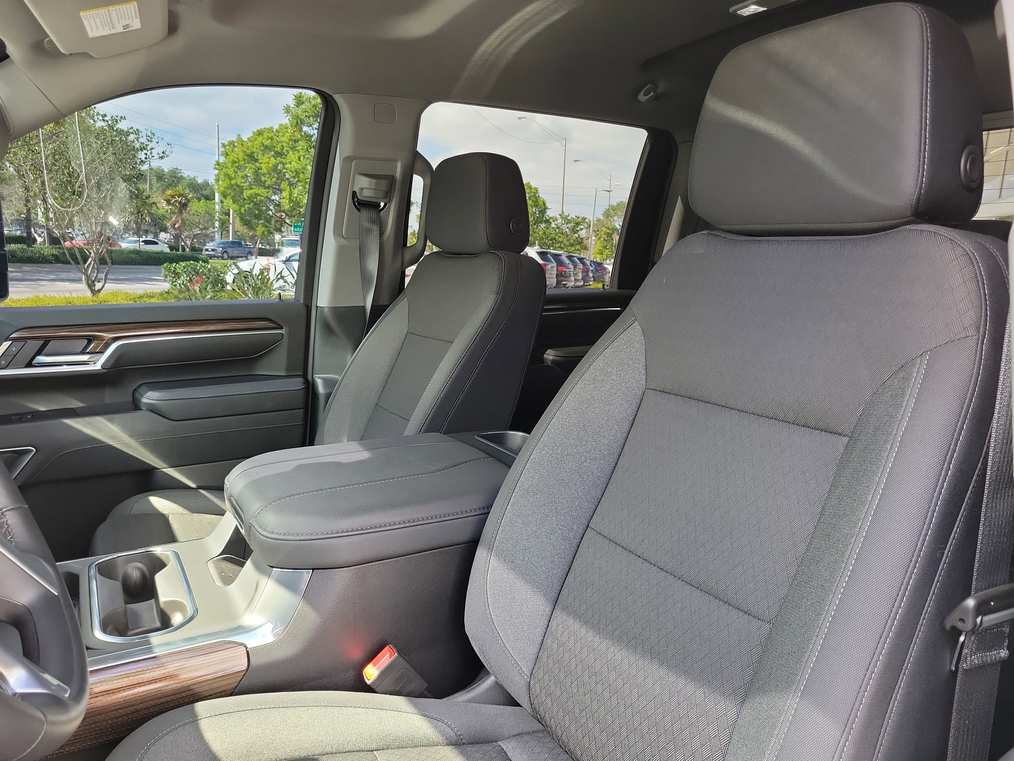 Used 2025 Chevrolet Silverado 2500 LT w/ All Star Edition RWD image 14