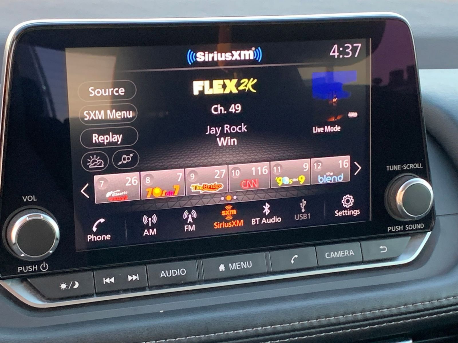 Used 2023 Nissan Rogue S image 21