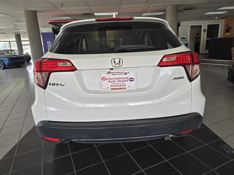 Used 2016 Honda HR-V LX image 5
