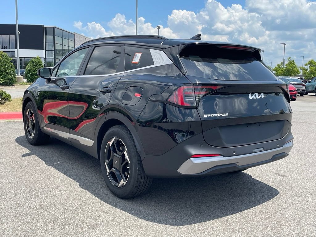 New 2026 Kia Sportage EX w/ EX Panorama Roof Package FWD image 5
