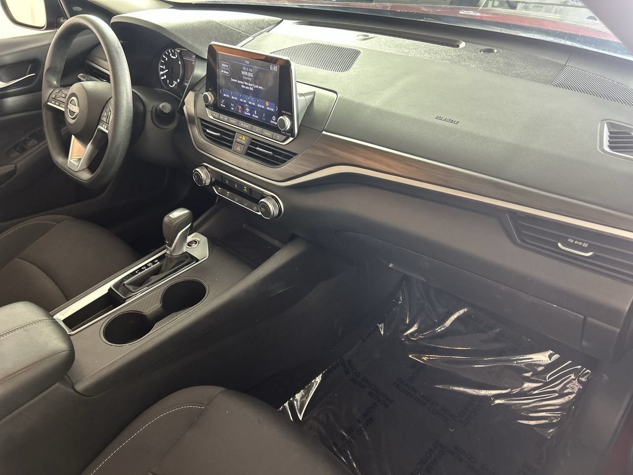 Used 2025 Nissan Altima 2.5 SV FWD image 26