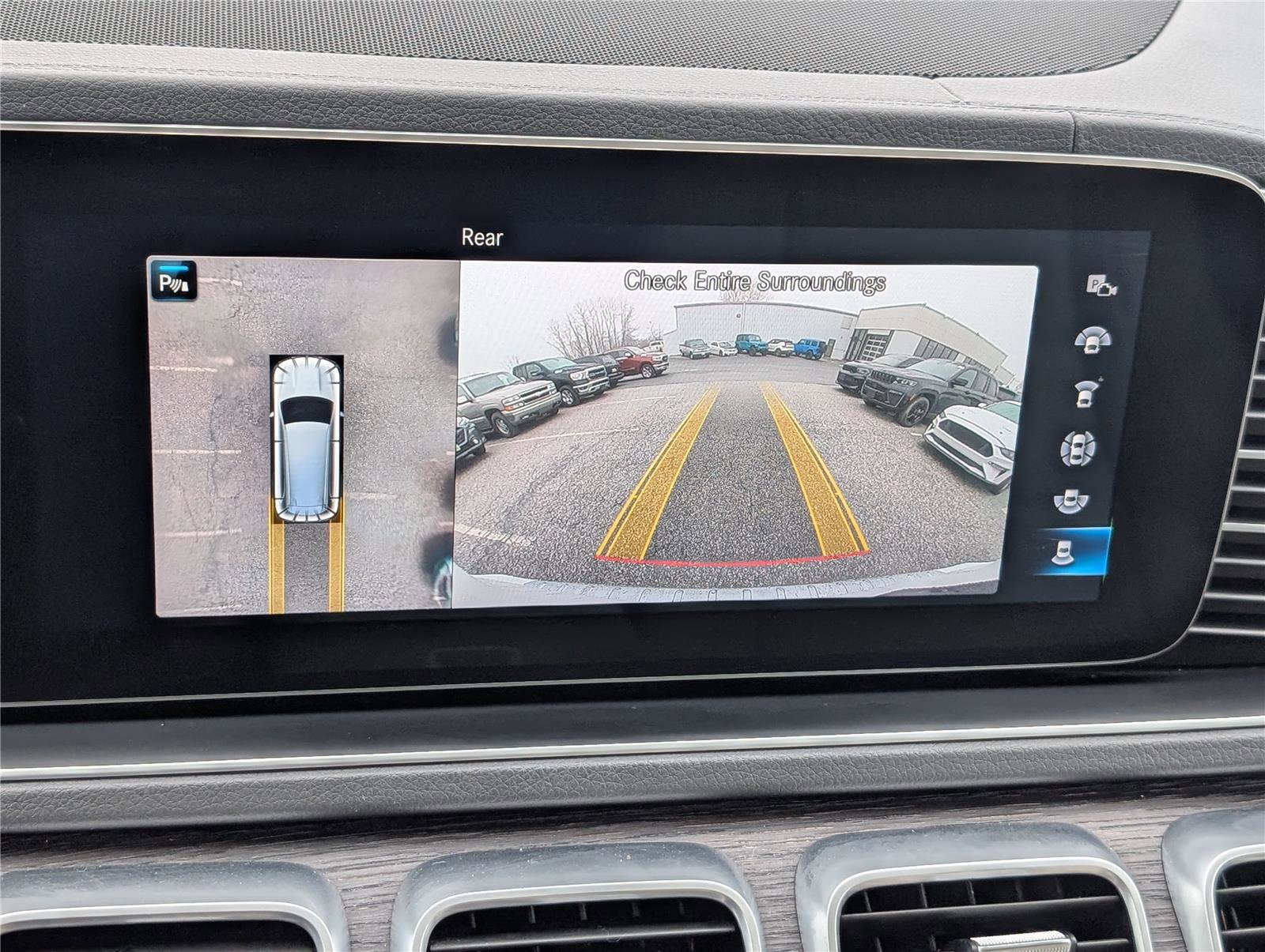 Used 2020 Mercedes-Benz GLS 450 4MATIC image 35