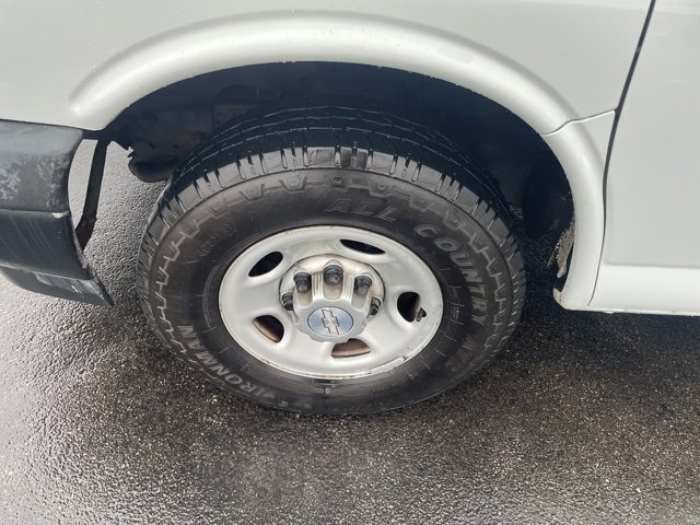 Used 2019 Chevrolet Express 2500 w/ Enhanced Convenience Package image 22