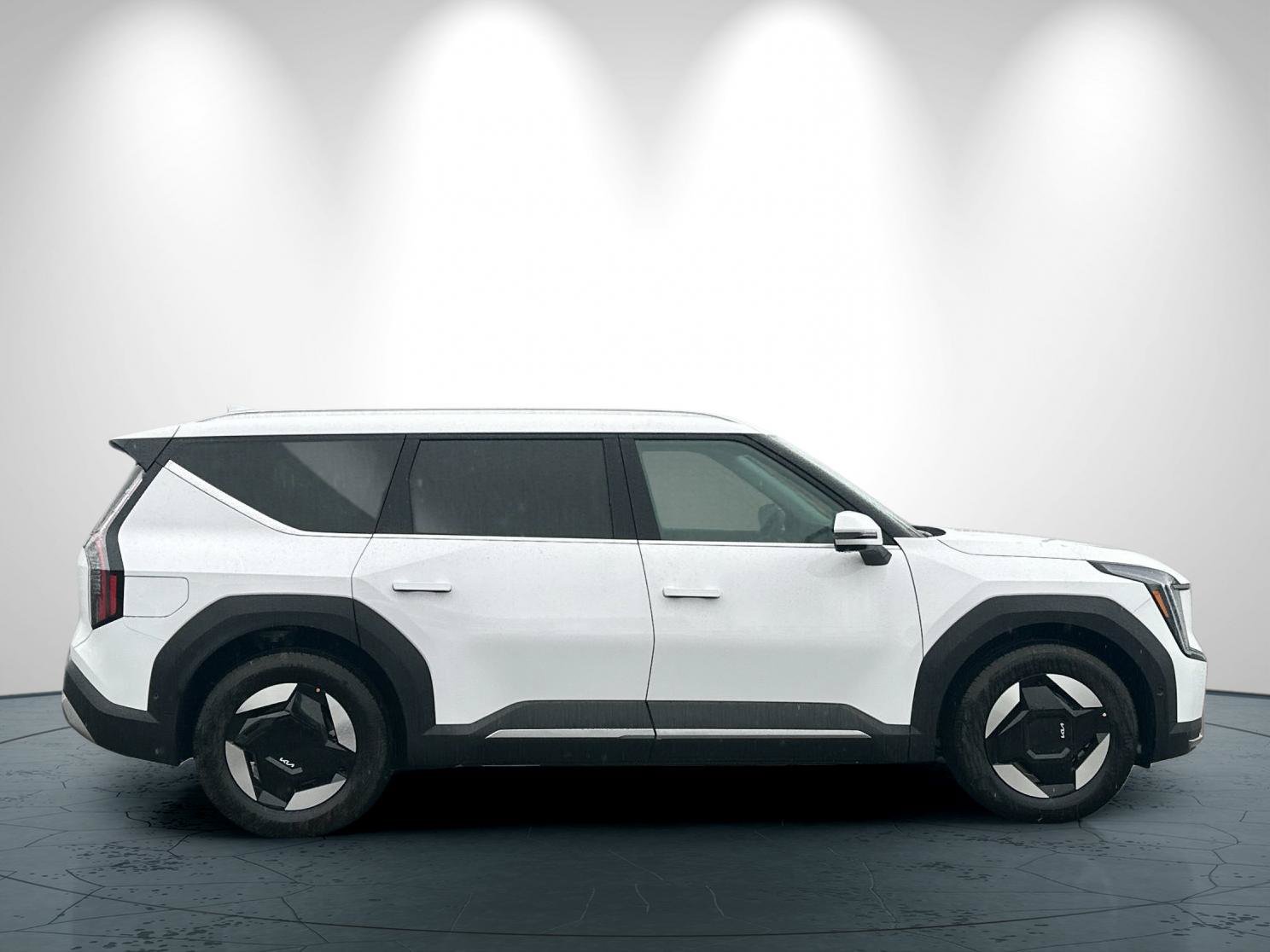 New 2026 Kia EV9 Wind AWD/4WD image 3