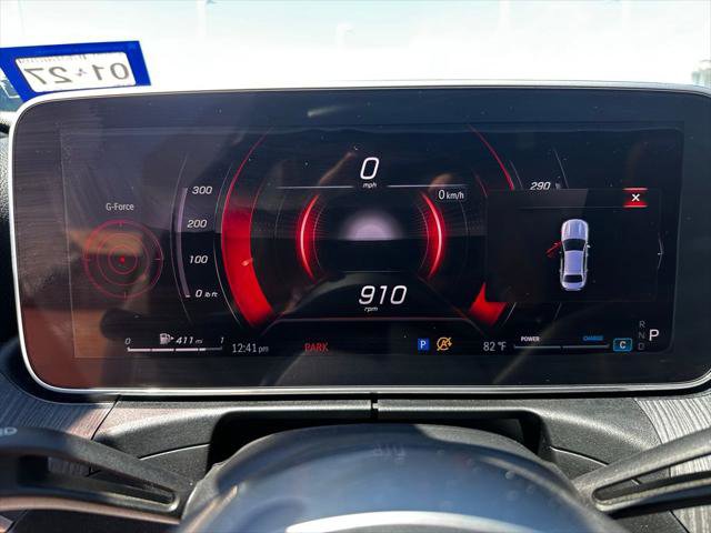 Used 2025 Mercedes-Benz C 300 Sedan image 13
