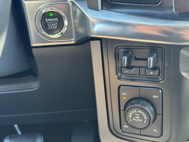 Used 2022 Ford F150 Lariat w/ FX4 Off-Road Package image 19