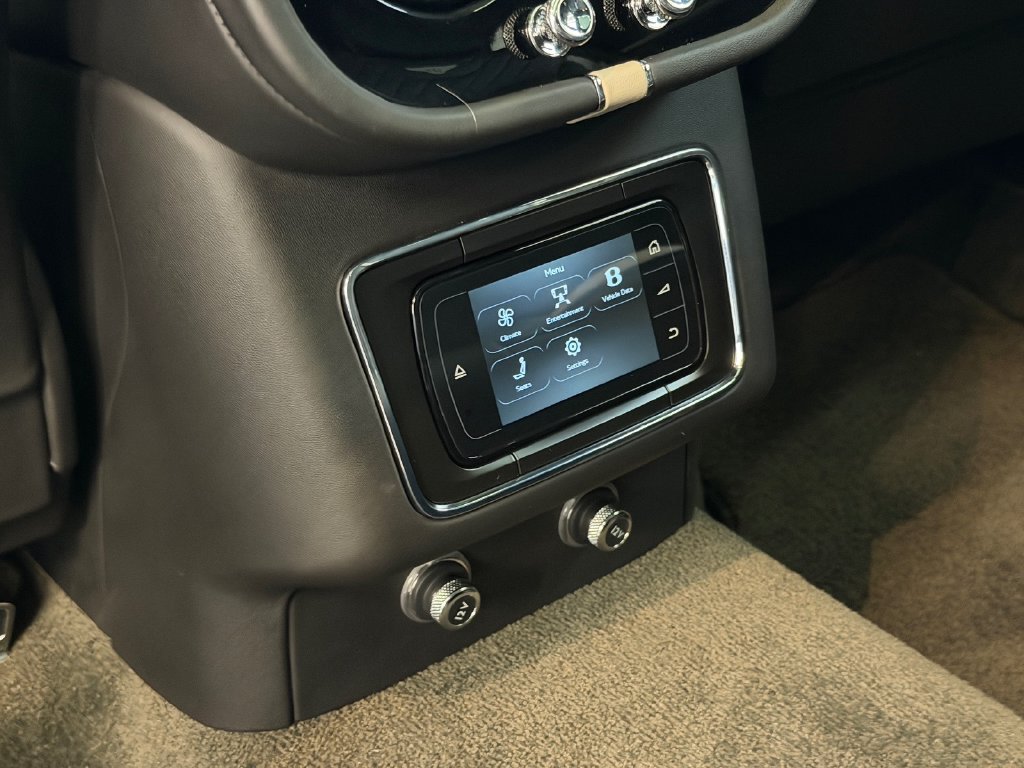 Used 2020 Bentley Bentayga Speed AWD/4WD image 12