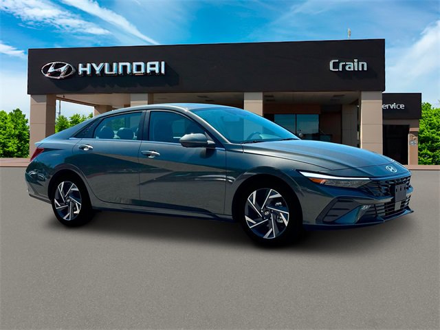 New 2025 Hyundai Elantra Limited image 10