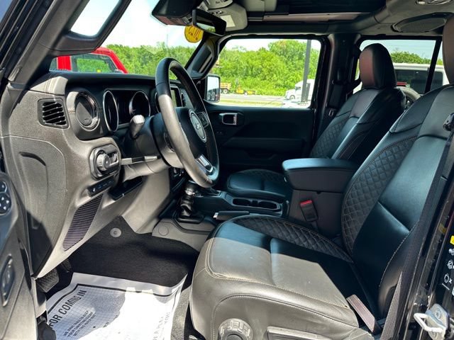 Used 2023 Jeep Wrangler Unlimited Sahara AWD/4WD image 12