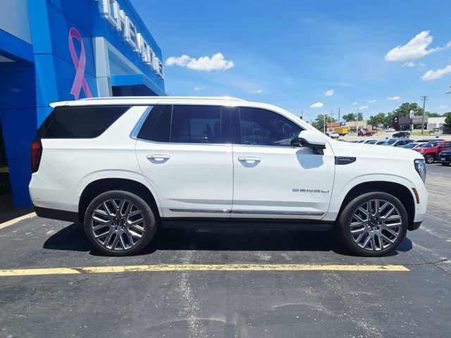 Used 2025 GMC Yukon Denali Ultimate AWD/4WD image 2