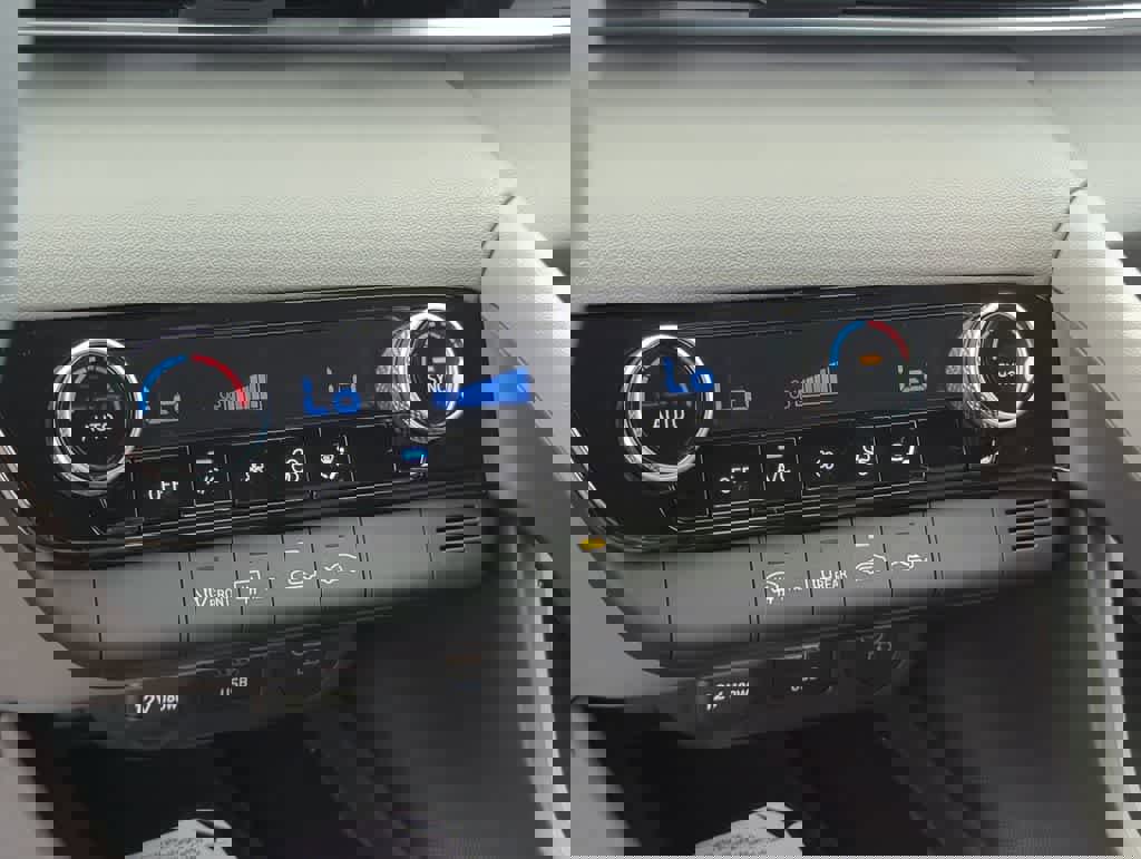 New 2026 Hyundai Elantra Sport image 31