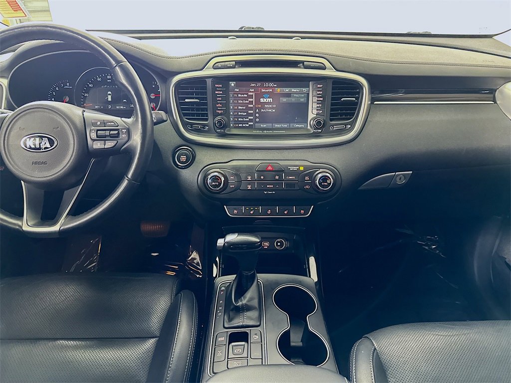 Used 2018 Kia Sorento SX image 19