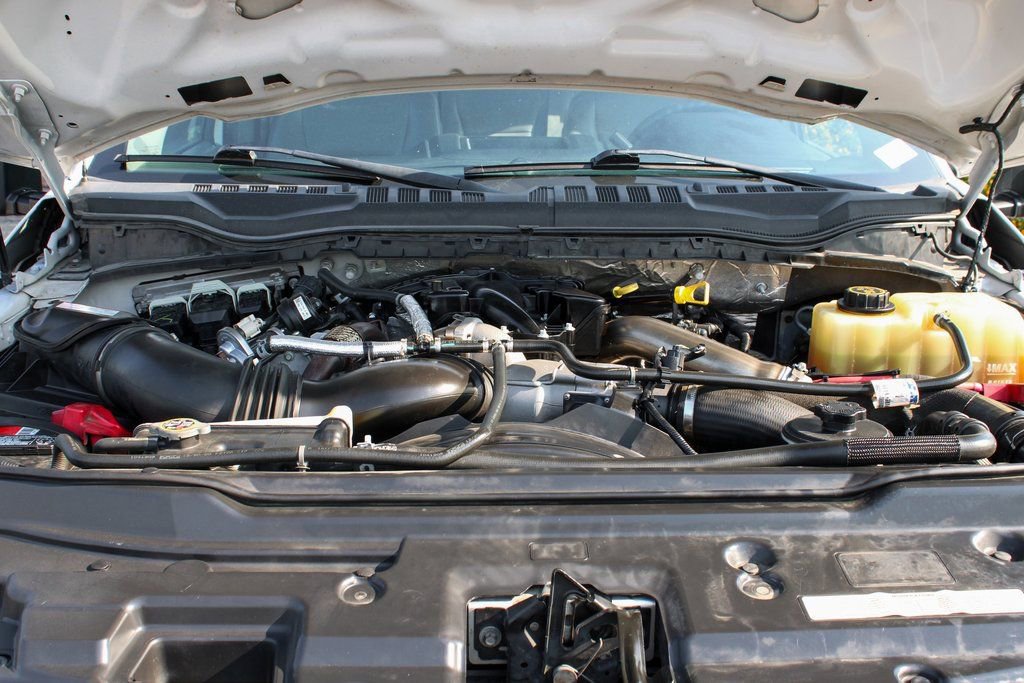 Used 2019 Ford F550 2WD Crew Cab Super Duty image 12