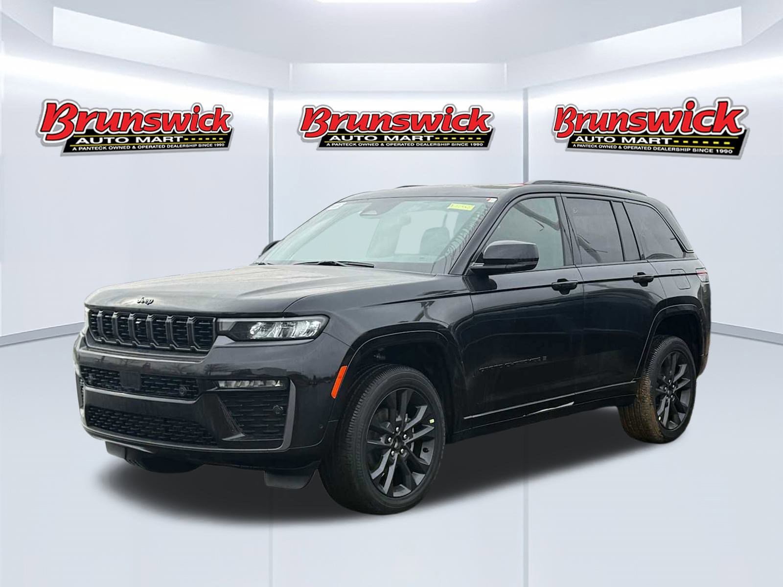 New 2026 Jeep Grand Cherokee Limited AWD/4WD image 1